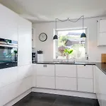 בית נופש Family-friendly House By The *